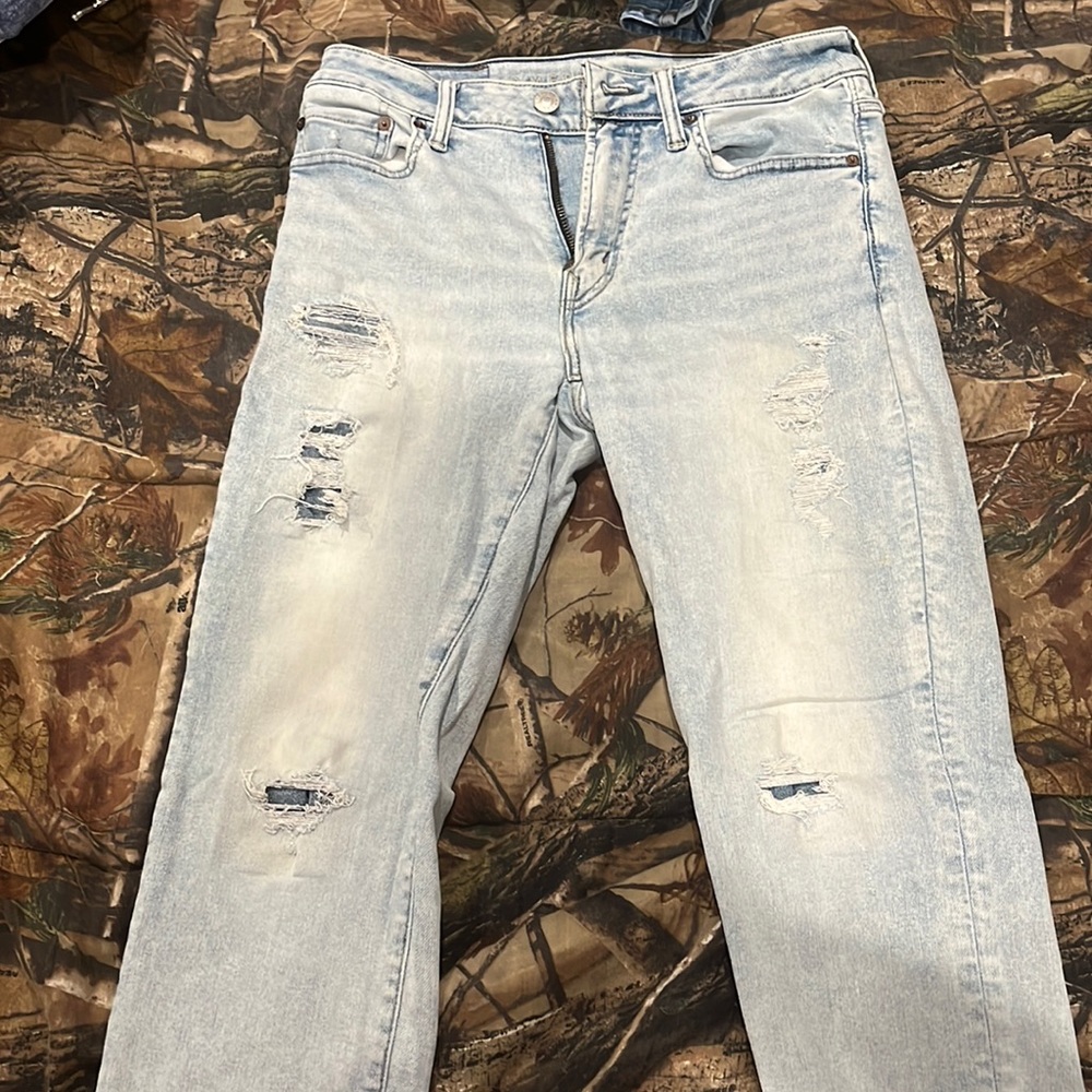 American eagle skinny ripped jeans